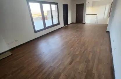 شقة - 3 غرف نوم - 4 حمامات للبيع في بيراميدز هايتس - طريق مصر اسكندرية الصحراوي - مدينة 6 أكتوبر - الجيزة