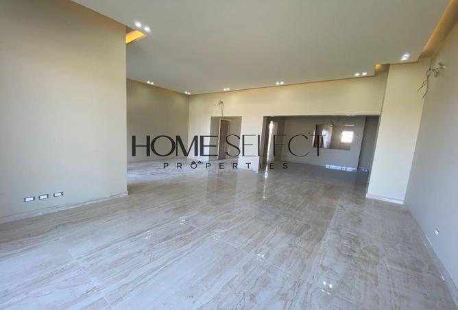 8026380 - Property Image 2