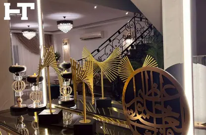 Villa - 7 Bedrooms - 4 Bathrooms for sale in Al Safwa - 26th of July Corridor - 6 October City - Giza