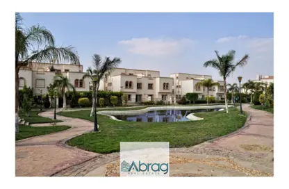 Twin House - 5 Bedrooms - 5 Bathrooms for sale in Greens - 6th District - Sheikh Zayed City - Giza