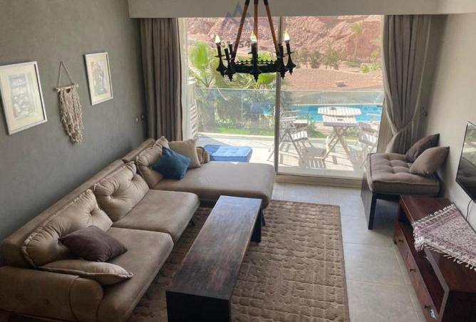 8300426 - Property Image 3