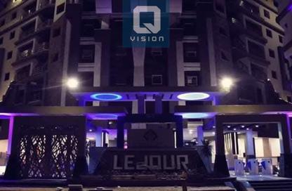 Apartment - 2 Bedrooms - 1 Bathroom for sale in Al Hadaba Al Wosta - Mokattam - Cairo