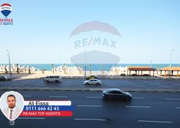 شقة - 2 غرف نوم - 2 حمامات for للبيع in لوران - حي شرق - الاسكندرية