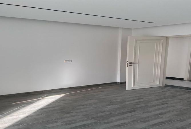 8146438 - Property Image 3