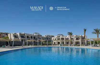 Chalet - 2 Bedrooms - 3 Bathrooms for sale in Makadi Orascom Resort - Makadi - Hurghada - Red Sea