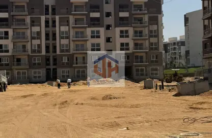 Apartment - 3 Bedrooms - 2 Bathrooms for sale in New Cairo City - Cairo