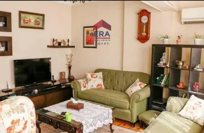 Duplex - 2 Bedrooms - 2 Bathrooms for sale in Street 9 - Maadi - Hay El Maadi - Cairo