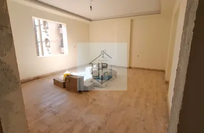 Apartment - 3 Bedrooms - 3 Bathrooms for sale in Al Narges 2 - Al Narges - New Cairo City - Cairo