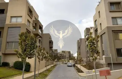 Apartment - 2 Bedrooms - 2 Bathrooms for sale in Palm Hills Village Gate - South Investors Area - New Cairo City - Cairo