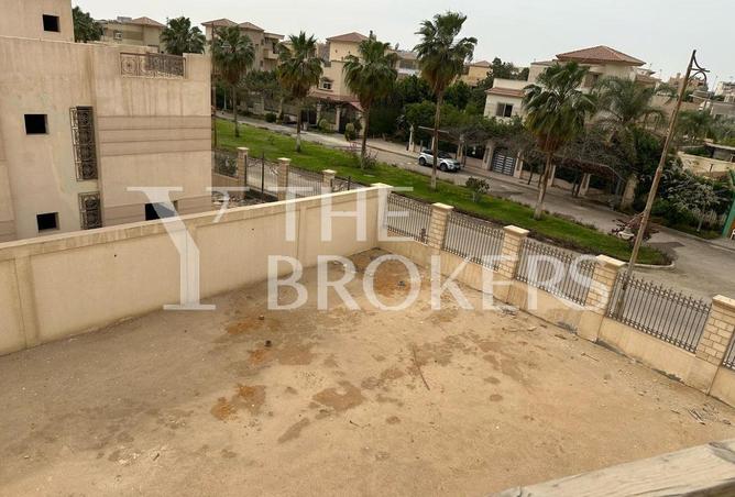 8042512 - Property Image 2