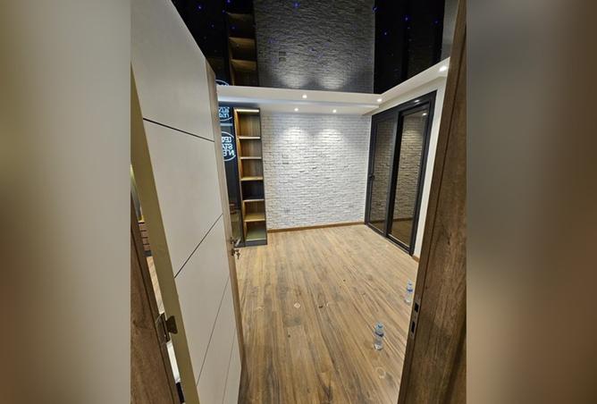 8118859 - Property Image 2