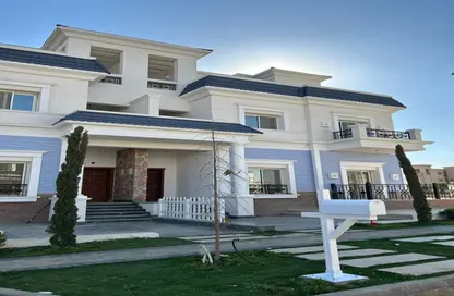 Villa - 4 Bedrooms - 4 Bathrooms for sale in Mountain View October Park - 6th District - 6 October City - Giza