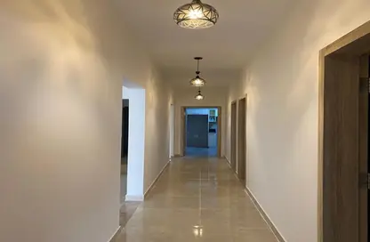 شقة - 3 غرف نوم - 2 حمامات للايجار في مون ريزيدنس - فيفث سكوير - التجمع الخامس - مدينة القاهرة الجديدة - القاهرة