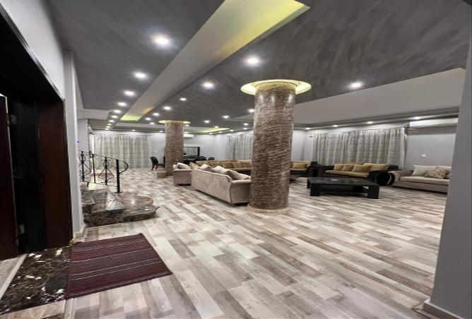7988640 - Property Image 2