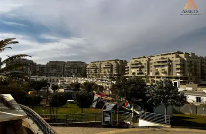 Apartment - 2 Bedrooms - 3 Bathrooms for sale in Mountain View iCity - 5th Settlement Compounds - The 5th Settlement - New Cairo City - Cairo