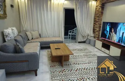 شقة - 2 غرف نوم - 2 حمامات للايجار في جاليريا  مون فالى - المستثمرين الجنوبية - مدينة القاهرة الجديدة - القاهرة
