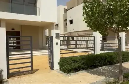 Villa - 5 Bedrooms - 4 Bathrooms for sale in Villa Square - Fifth Square - The 5th Settlement - New Cairo City - Cairo