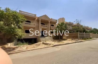 Villa - 7+ Bedrooms - 7+ Bathrooms for sale in Street 33 - 3rd Neighborhood - 1st District West - Shorouk City - Cairo
