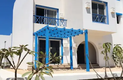 Twin House - 3 Bedrooms - 4 Bathrooms for sale in Mountain View - Ras Al Hekma - North Coast