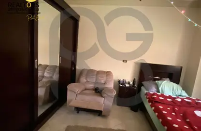 شقة - 3 غرف نوم - 3 حمامات للبيع في الحي الثامن - الشيخ زايد - الجيزة