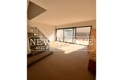 Townhouse - 3 Bedrooms - 3 Bathrooms for sale in Al Burouj Compound - El Shorouk Compounds - Shorouk City - Cairo