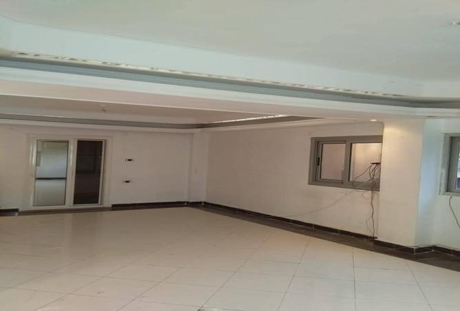 8047111 - Property Image 2