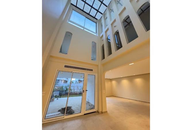 8008391 - Property Image 2