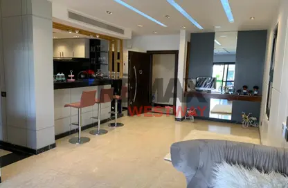 شقة - 2 غرف نوم - 2 حمامات للايجار في ذا كورت ياردز - كمبوندات الشيخ زايد - الشيخ زايد - الجيزة