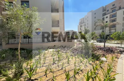 Apartment - 2 Bedrooms - 2 Bathrooms for sale in District 5 - 5th Settlement Compounds - The 5th Settlement - New Cairo City - Cairo