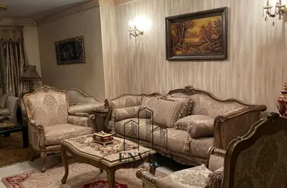 Apartment - 3 Bedrooms - 2 Bathrooms for sale in Al Sahaba Al Keram St. - Al Sefarat District - Nasr City - Cairo