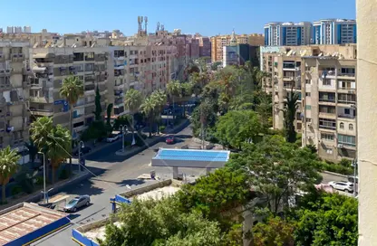 Apartment - 3 Bedrooms - 2 Bathrooms for sale in Smouha - Hay Sharq - Alexandria