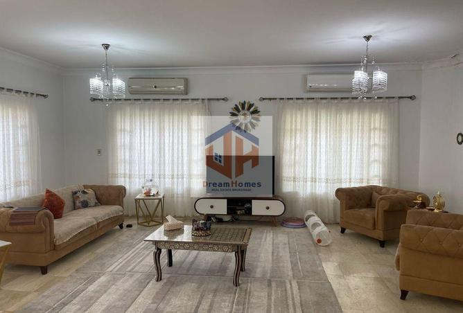 8083912 - Property Image 3
