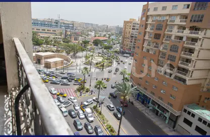 Apartment - 3 Bedrooms - 2 Bathrooms for sale in Mohamed Fawzy Moaz St. - Smouha - Hay Sharq - Alexandria