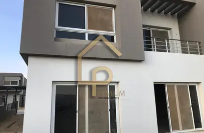 Townhouse - 3 Bedrooms - 3 Bathrooms for sale in Etapa - Sheikh Zayed Compounds - Sheikh Zayed City - Giza