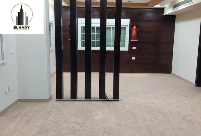 8313512 - Property Image 3