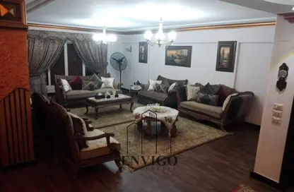 شقة - 4 غرف نوم - 3 حمامات للبيع في شارع معز الدوله - المنطقة السادسة - مدينة نصر - القاهرة