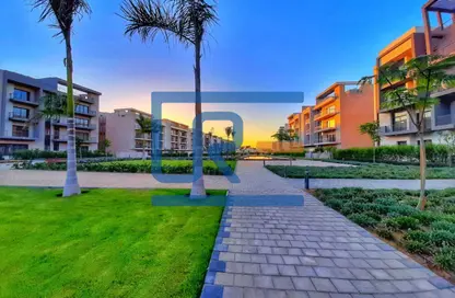 Apartment - 3 Bedrooms - 3 Bathrooms for sale in Moon Residences - Fifth Square - The 5th Settlement - New Cairo City - Cairo