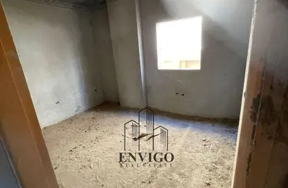Apartment - 3 Bedrooms - 3 Bathrooms for sale in Bait Alwatan - The 5th Settlement - New Cairo City - Cairo