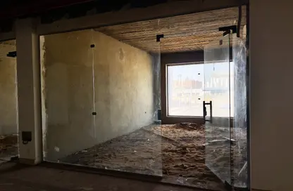 Shop - Studio - 2 Bathrooms for rent in Central Axis - 5th District - 6 October City - Giza
