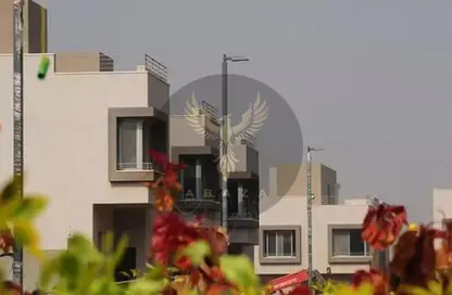 Apartment - 2 Bedrooms - 2 Bathrooms for sale in Palm Hills Village Gate - South Investors Area - New Cairo City - Cairo