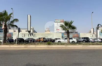 محل - استوديو - 1 حمام للبيع في حدائق المهندسين - الحي الرابع - الشيخ زايد - الجيزة