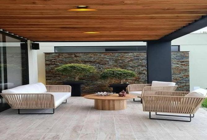 8562032 - Property Image 3