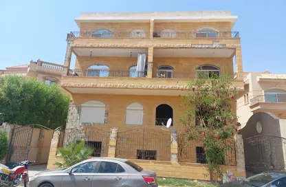 شقة - 3 غرف نوم - 3 حمامات للبيع في الحي الثالث غرب - مدينة الشروق - القاهرة