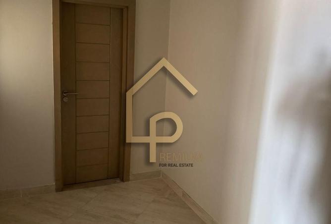 8039079 - Property Image 3