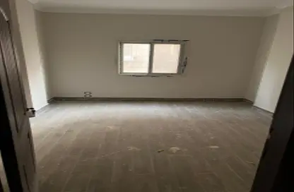 Apartment - 3 Bedrooms - 2 Bathrooms for sale in Al Ashrafiya - North Investors Area - New Cairo City - Cairo