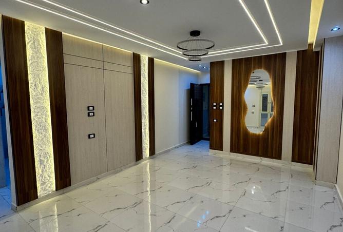 8429805 - Property Image 2