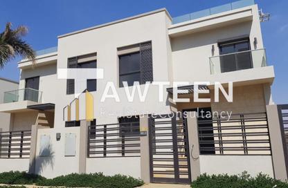 Villa - 5 Bedrooms - 4 Bathrooms for sale in The Address East - 90 Street - The 5th Settlement - New Cairo City - Cairo