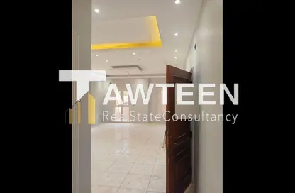 دوبلكس - 3 غرف نوم - 2 حمامات للبيع في كمبوند الأمن العام - التجمع الاول - مدينة القاهرة الجديدة - القاهرة