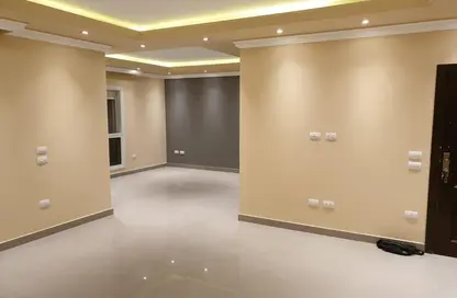 فيلا - 4 غرف نوم - 4 حمامات للبيع في لافيستا باي - لافيستا - قسم الضبعة - الساحل الشمالي