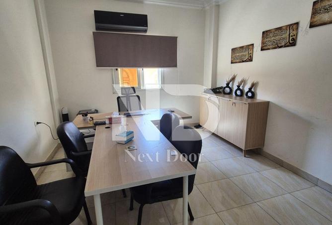 8195054 - Property Image 2